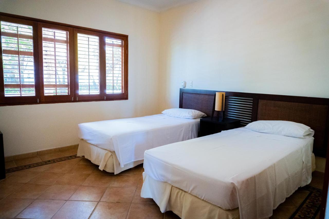 Hotel Penon Suites Girardot Bagian luar foto