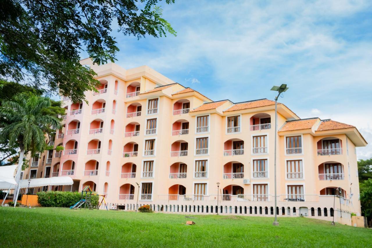 Hotel Penon Suites Girardot Bagian luar foto
