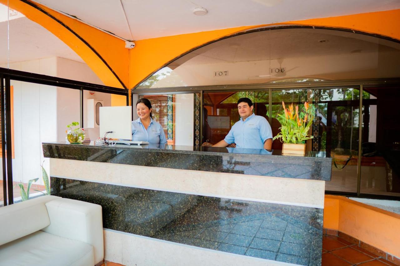 Hotel Penon Suites Girardot Bagian luar foto