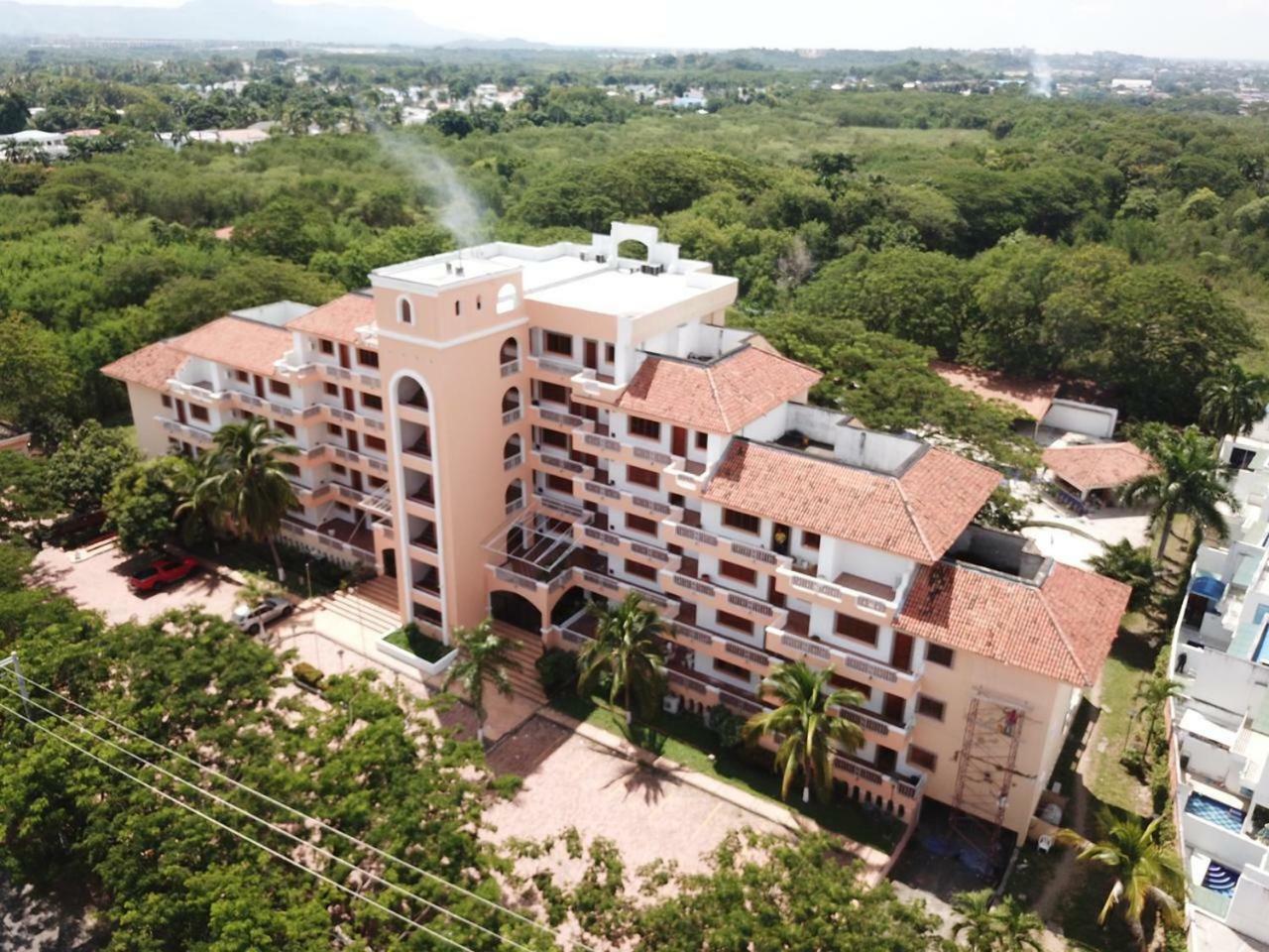 Hotel Penon Suites Girardot Bagian luar foto