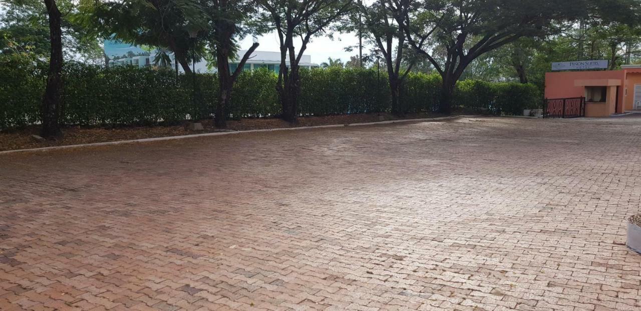 Hotel Penon Suites Girardot Bagian luar foto