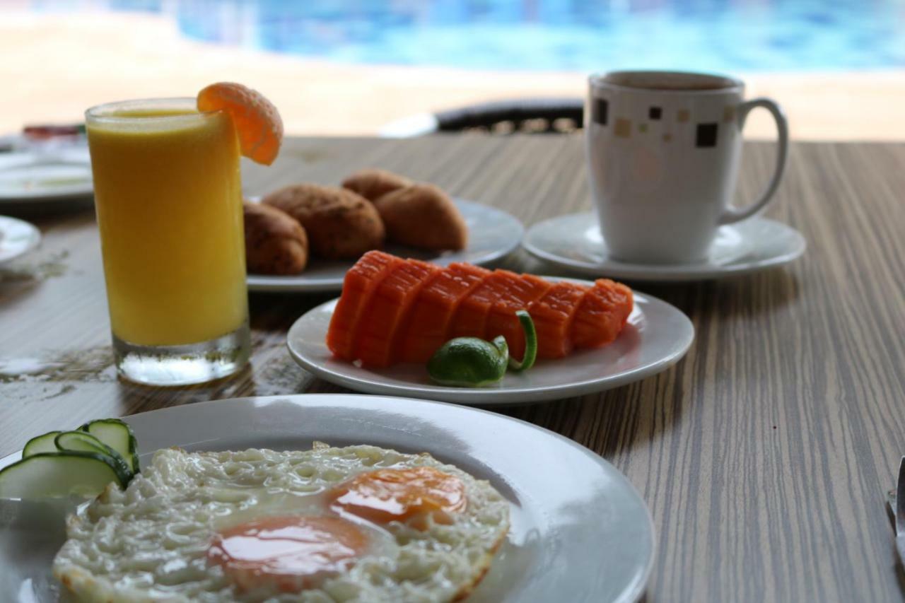 Hotel Penon Suites Girardot Bagian luar foto